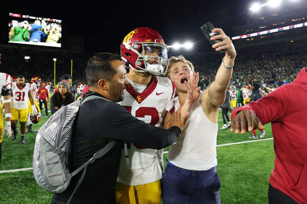 Caleb Williams Notre Dame Field Storm Fan Selfie