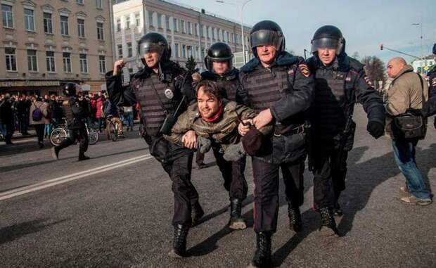 Московской полиции дали установку о борьбе с «раскачиванием ситуации»