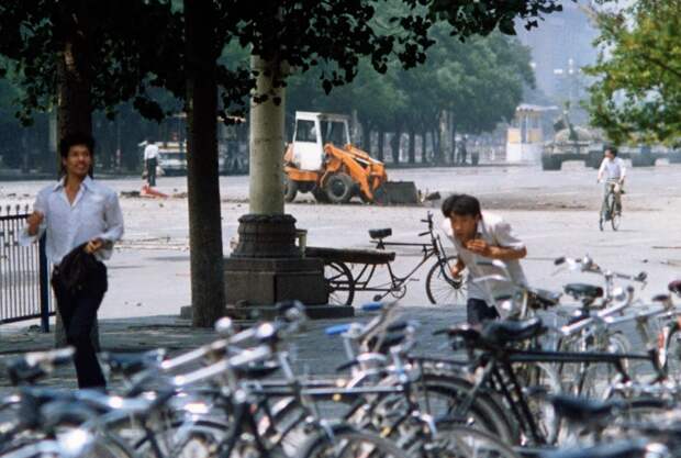 Расстрел демонстрантов на площади Тяньаньмэнь 25 лет назад Tiananmen Square 27 Расстрел демонстрантов на площади Тяньаньмэнь 25 лет назад