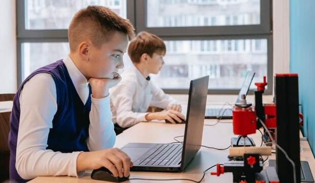 Новые цифровые инструменты для школьников появились в библиотеке «МЭШ»