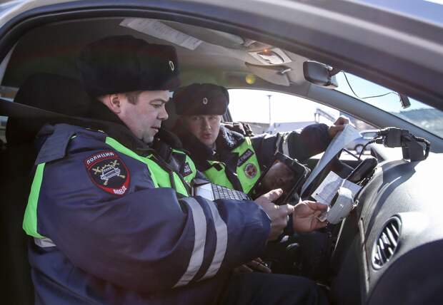 Участники ДТП на Академика Комарова спровоцировали огромную пробку