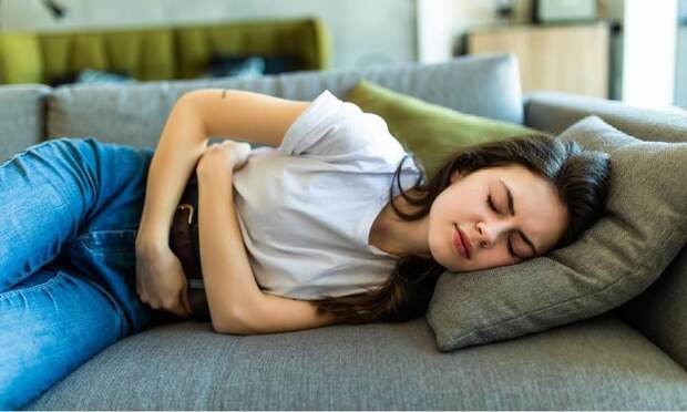 Легко спутать с отравлением: 6 признаков инфаркта у женщин и почему мы часто их не замечаем