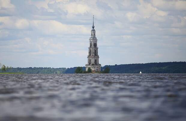 Затопленная Калязинская колокольня Никольского собора на искусственном острове Угличского водохранилища в мире, дома, заброшенный, красота, памятник, россия, фото