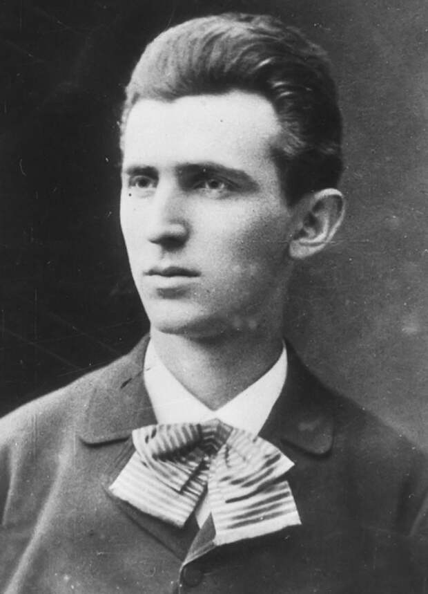 Фото Теслы - INFOnotes