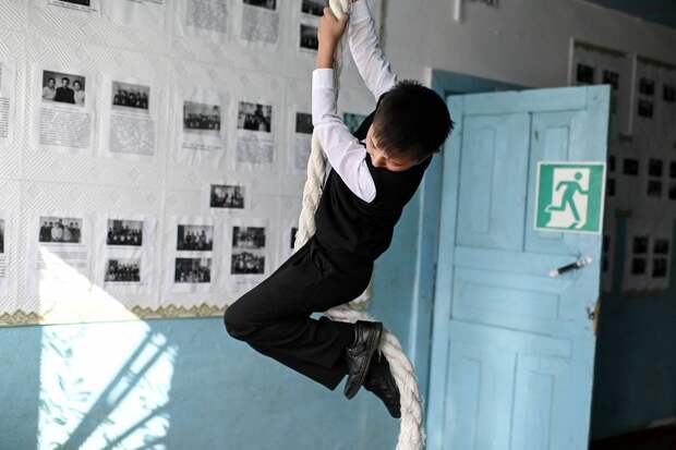 «Всех стригут под одну гребенку» В российских школах появятся оценки за поведение. Повлияют ли они на дисциплину?