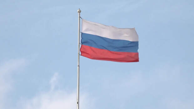 Очень важный жест: политолог о законе, который закрепил наличие крестов на гербе России