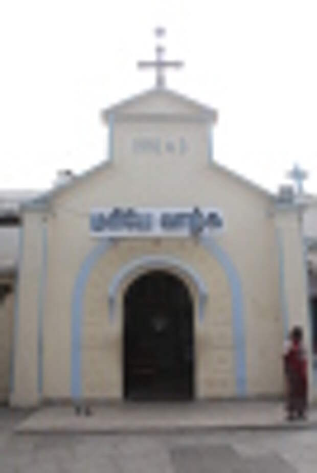 Кликните для увеличения Армянский храм над пещерой апостола Фомы на «Маленькой горе».