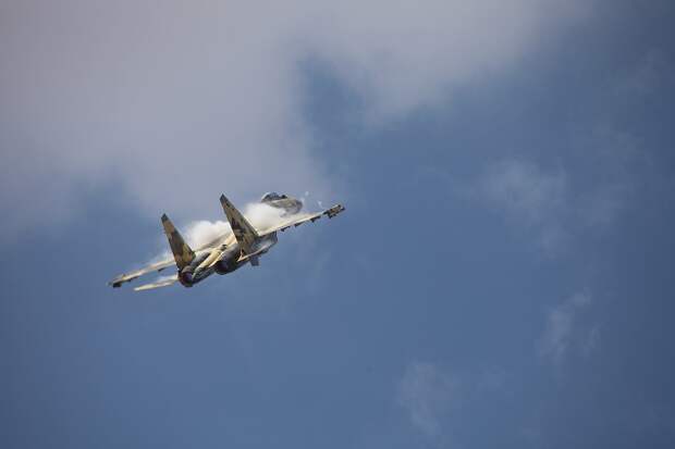 БПЛА MQ-9 Reaper коалиции опасно сблизился с российским Су-35 в Сирии