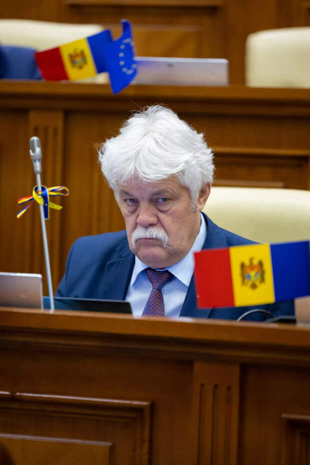 Депутат молдавской Партии действия и солидарности Василе Шоймару Депутат молдавской Партии действия и солидарности Василе Шоймару - РИА Новости, 1920, 18.04.2025