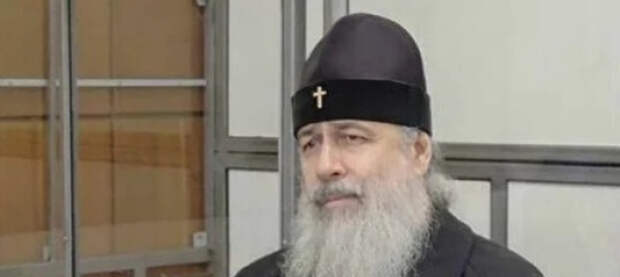 Митрополита Арсения суд выпустил под залог в полтора миллиона гривен. Ему срочно нужна медицинская помощь