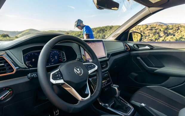 Компактный и недорогой кроссовер VW уже в продаже: известны цены
