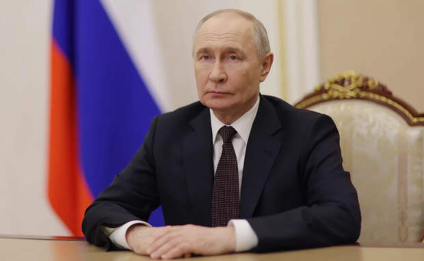 Путин подписал закон о защите вернувшихся со службы работников