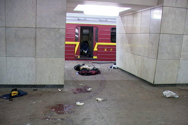 Жертвы взрыва на станции «Лубянка» Московского метрополитена. Фото: РИА Новости