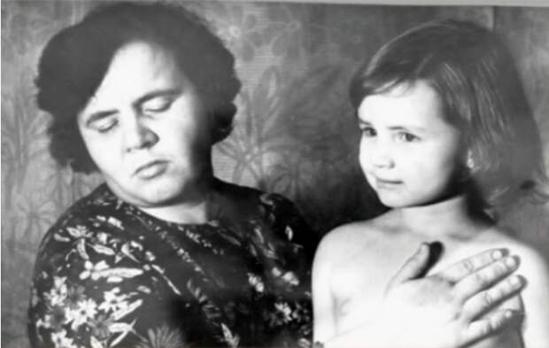 Фото №4 - «Следите за руками»: как была с позором разоблачена Роза Кулешова, первый советский экстрасенс