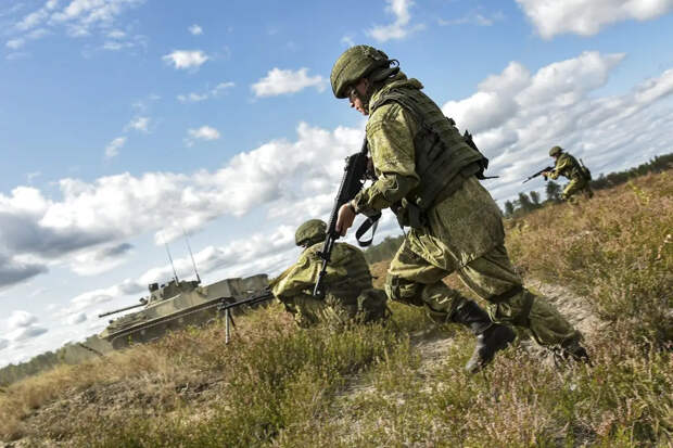 Армия России с боями продвинулась вплотную к окраинам Северск