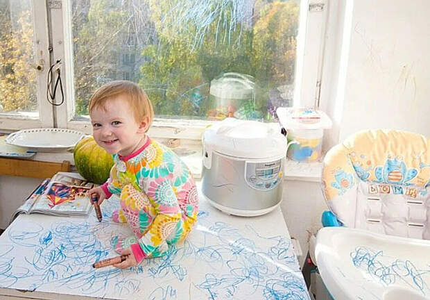 30 уморительных фото с детскими шалостями. Когда детей оставили одних буквально на минуточку