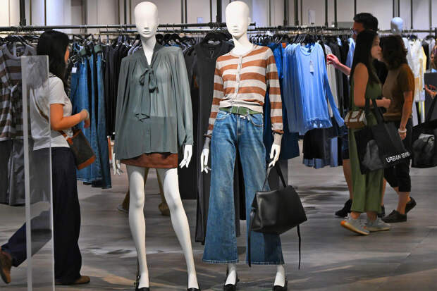 Российскому рынку одежды предсказали мрачное будущее