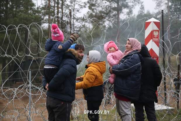 Польские каратели загнали в адский котёл тысячи иностранцев с детьми (ФОТО)