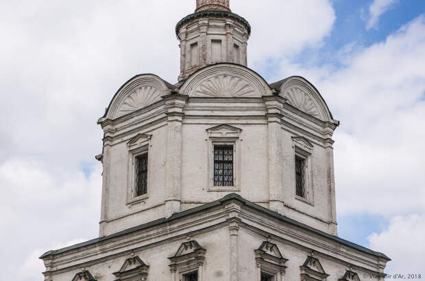 Спасо-Андроников монастырь. Церковь Михаила Архангела.