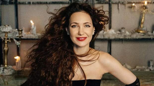 Екатерина Климова подхватила популярный тренд и сняла весёлое видео с 19-летним сыном