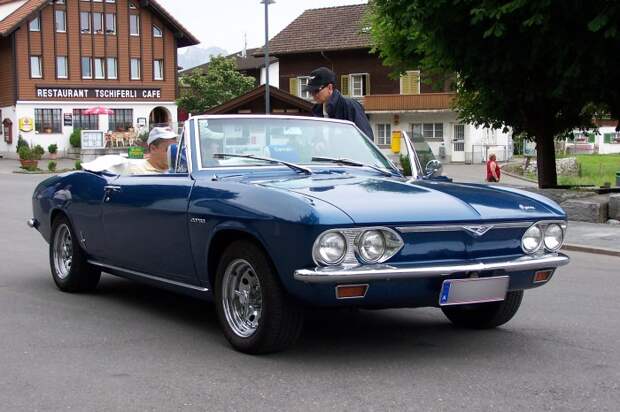 Chevrolet Corvair - автомобиль с самой ужасной подвеской.