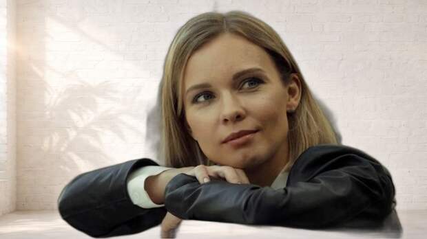 «Скорблю о потере»: почему 37-летняя Полина Сыркина бросила успешную карьеру в России и отреклась от Родины