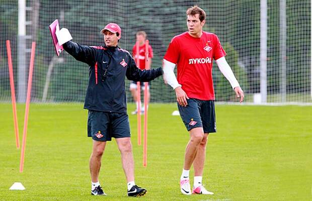 Карседо прокомментировал легендарную фразу Дзюбы, когда Артем назвал Эмери «тренеришкой»