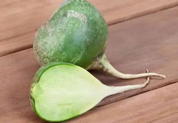 Витаминами вас угостить