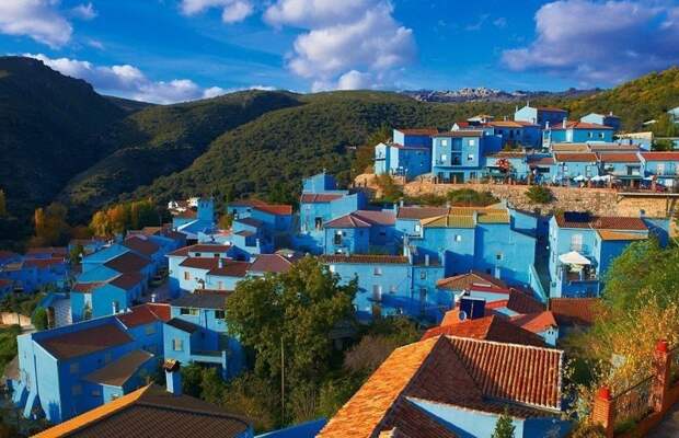 Хускар, Испания в синем цвете, депрессивный понедельник, депрессия, зимняя хандра, синее путешествие, синие места, цветотерапевт, цветотерапия
