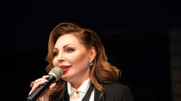 «Это не ради денег»: звезда сериала «Счастливы вместе» подает в суд на бывшего мужа