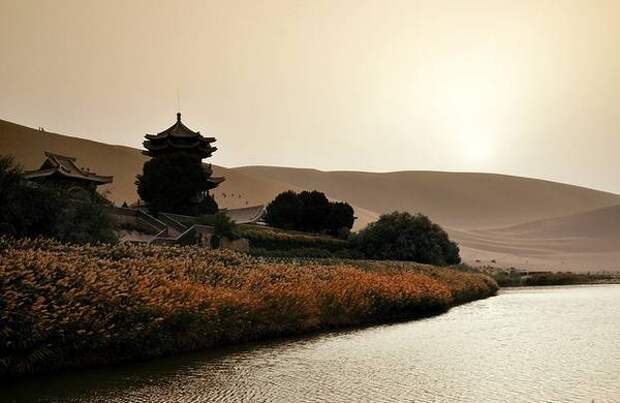 7 самых красивых оазисов мира (21 фото)