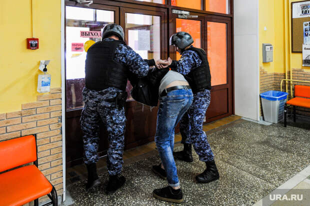 В Челябинске рецидивист напал на детского врача