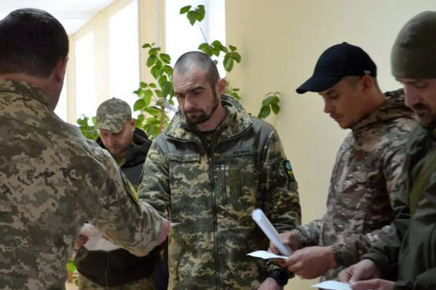 В Киеве назвали количество уклонистов, которые могли бы пополнить ВСУ