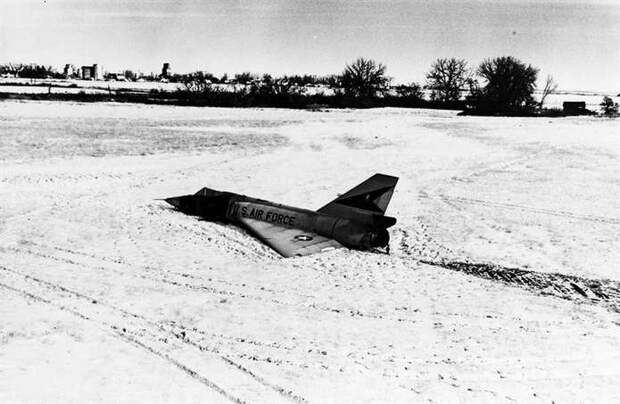 Cornfield Bomber, бомбардировщик кукурузного поля