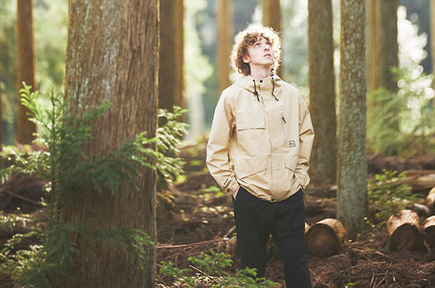 Вот он, май: выбираем в новых лукбуках комфортную одежду для длинных выходных