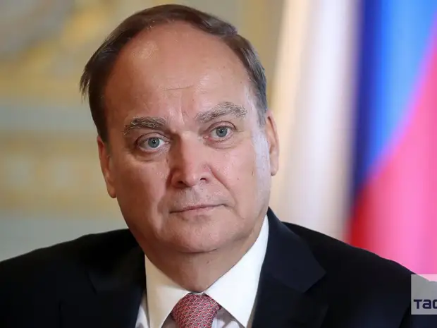 Антонов: поставка оружия на Украину не способствует мирному разрешению конфликта