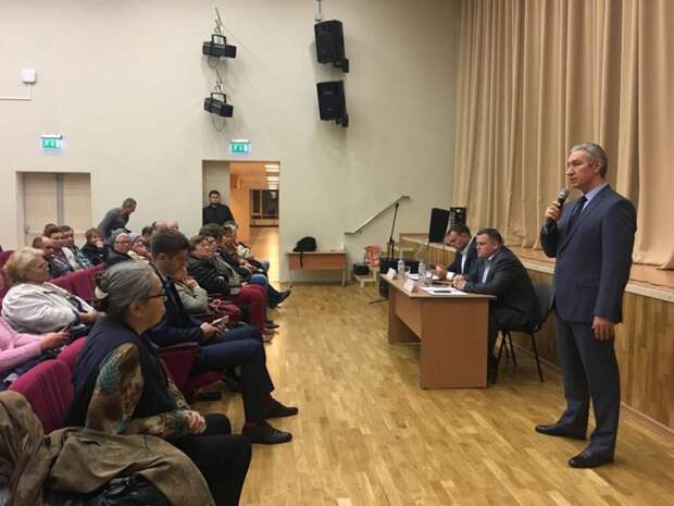 Руководители районов выступили перед участниками встреч с докладами и ответили на вопросы горожан / «Москва. Северо-Запад»