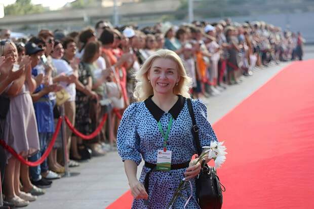 Путин присвоил актрисе Марине Неёловой звание Героя Труда