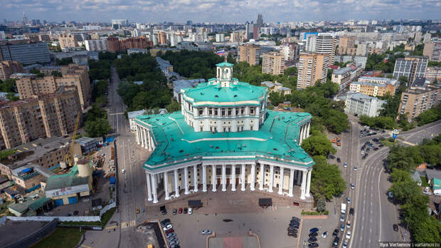 Полет над Москвой