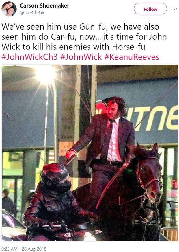 Киану на коне