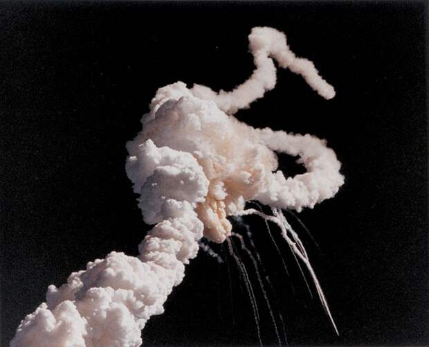 File:Challenger explosion.jpg