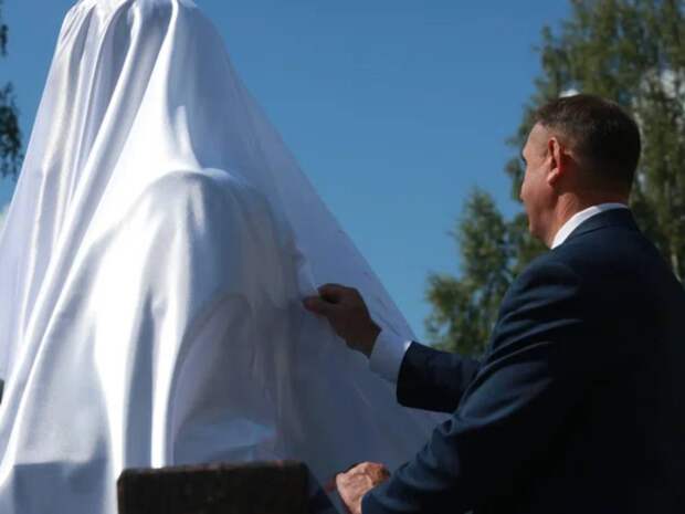 В Тюмени появился мемориал погибшим воинам-десантникам