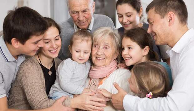 Как годы декрета влияют на пенсию и кому нужно требовать перерасчет