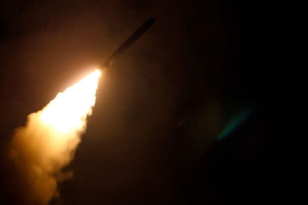 Defense News: армия США запустила ракету с Филиппин, КНР угрожает ответом