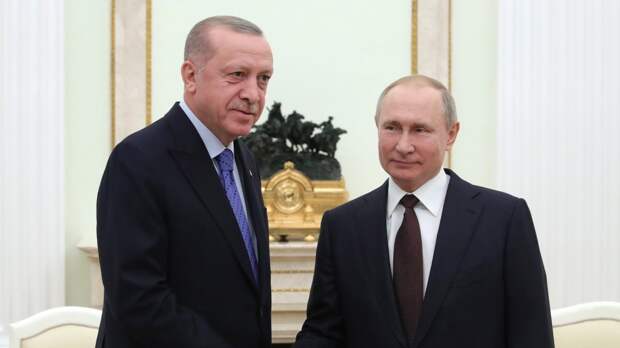 FT: Запад обеспокоен укреплением связей России и Турции