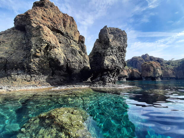 скалы Эгейского моря