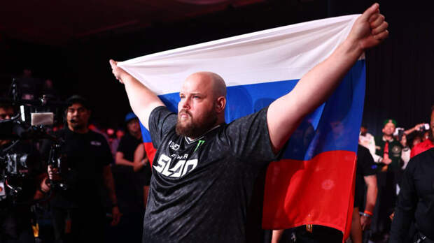 Василий Пельмень Камоцкий потерял титул чемпиона по пощечинам Power Slap