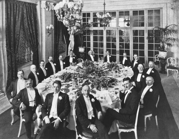 Фото Теслы - INFOnotes