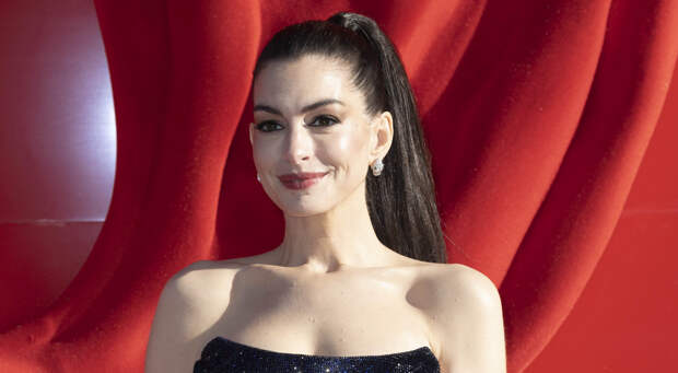 Хирург Гауэр: актриса Энн Хэтэуэй делала эндоскопическую подтяжку лба