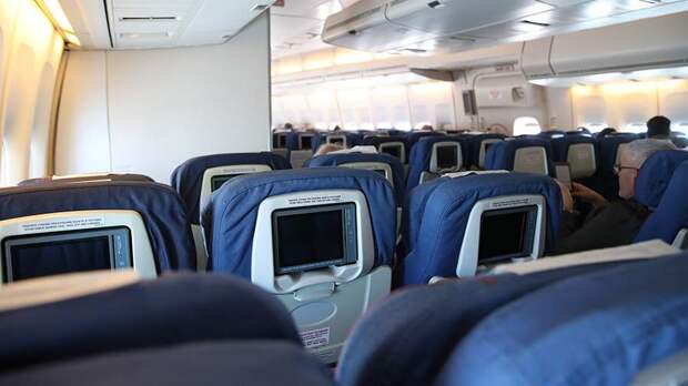 Предельные нормы температуры воздуха в самолетах закрепят законодательно